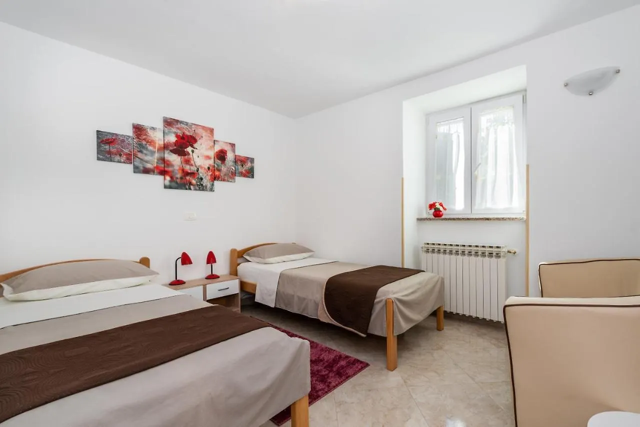 Apartmani Antonija Vozilici Apartment